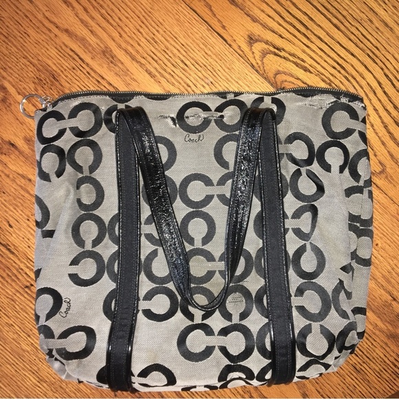 Coach Authentic Grey Tote Handbag Purple Interior Medium Size Handbag​​ - Picture 3 of 12